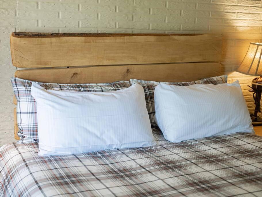 Stonegate Lodge King Bed, Wifi, 50In Tv, Fire Pit, Salt Water Pool Room # 310 Eureka Springs Exterior foto